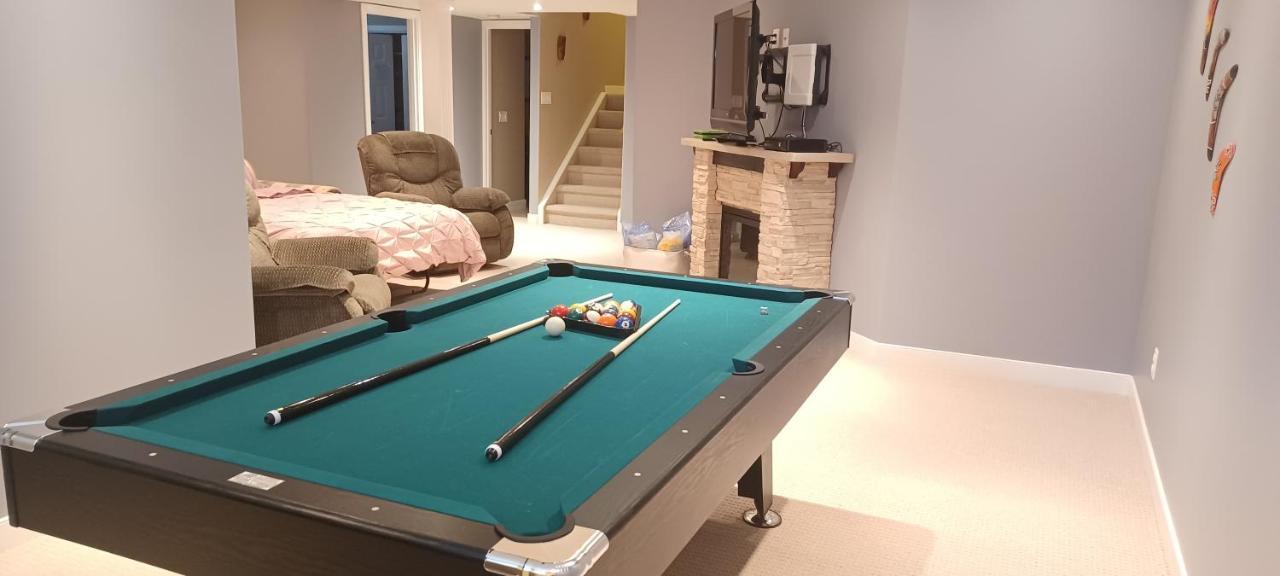 680 Sq Ft Private Space With Ensuite Bathroom YYC Kültér fotó